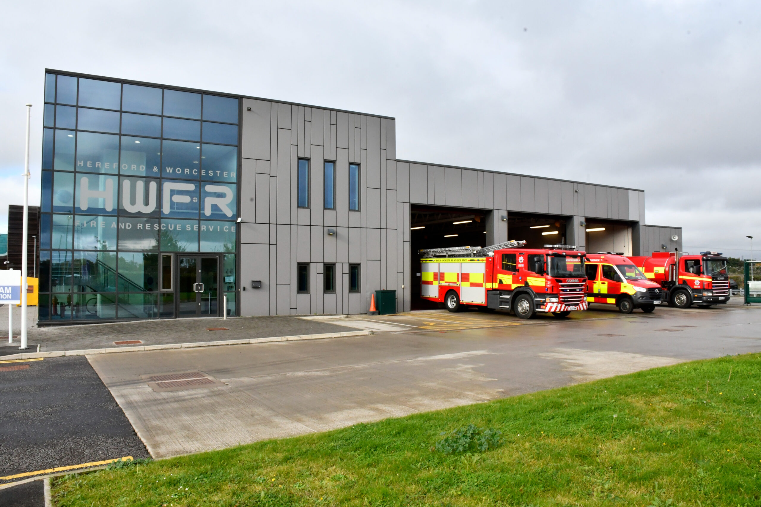 Image of Evesham Fire Station from outside