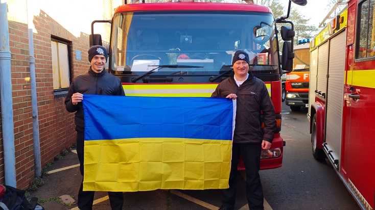HWFRS team drive fire engine to Poland to support Ukraine firefighters